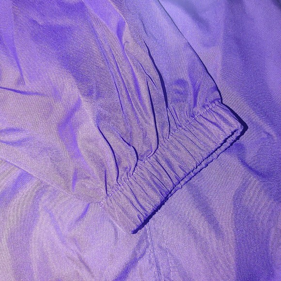 Disney Parks Hooded Windbreaker Jacket Size Medium Marathon Weekend Volunteer - Picture 5 of 10